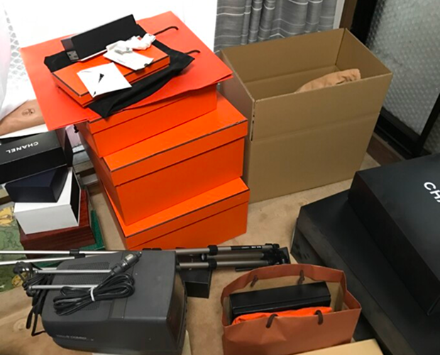 ブランドバッグ、小物、家電製品、カメラ、三脚など